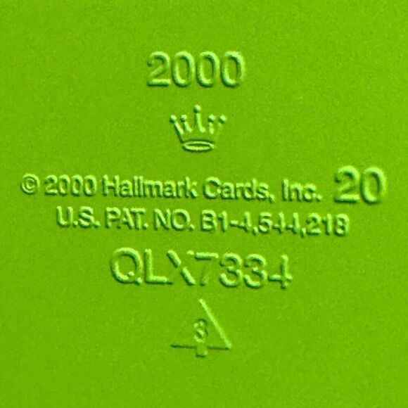 Hallmark Village Collection Set Of 4 Buildings Halls Station Mission Church Lot - Picture 13 of 16